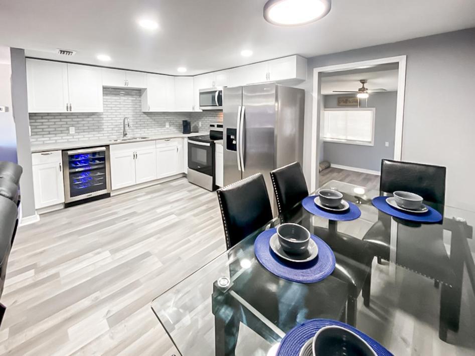 Sarasota Modern, Spacious, Comfy, Queen Beds, Backyard Rental Exteriör bild